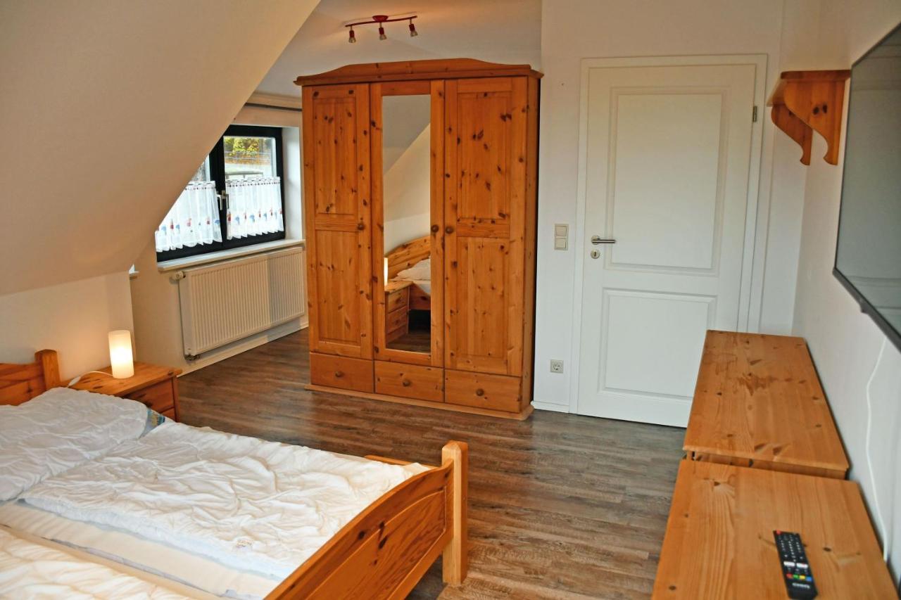 Schoenes Ferienhaus Mit Kamin Und Sauna Im Ostseebad Sellin 外观 照片
