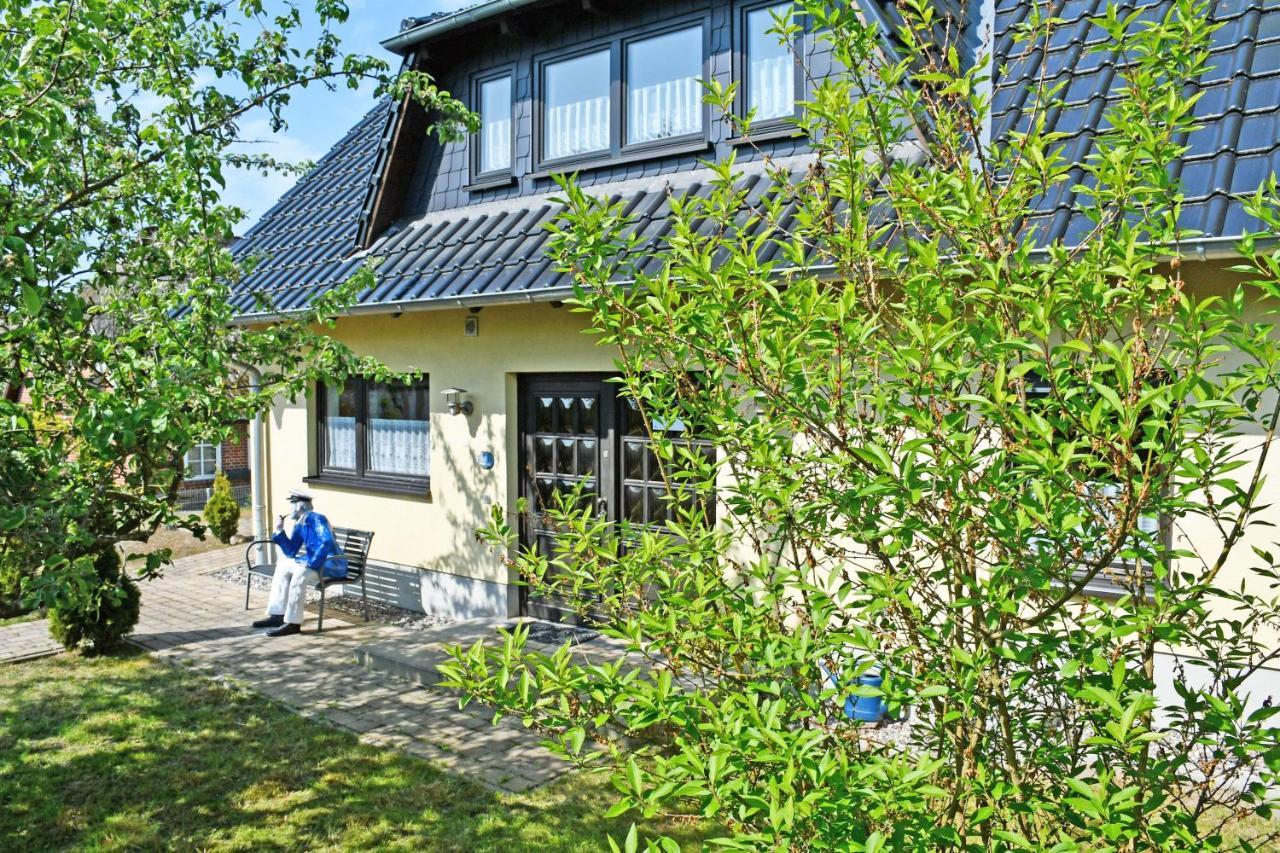 Schoenes Ferienhaus Mit Kamin Und Sauna Im Ostseebad Sellin 外观 照片